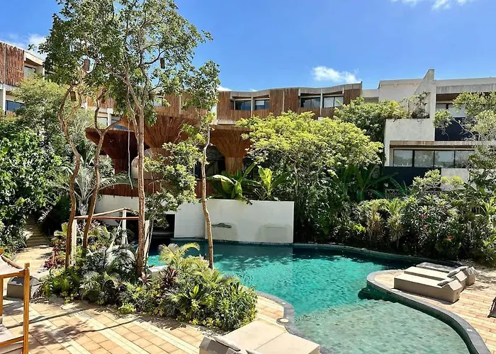 Relaxing Lakeside Retreat Pool, Hot Tub Y Patio Gasthof Tulum